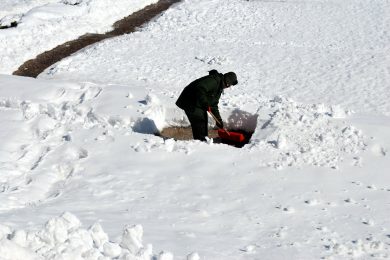 Make Snow Shoveling a Safer Workout